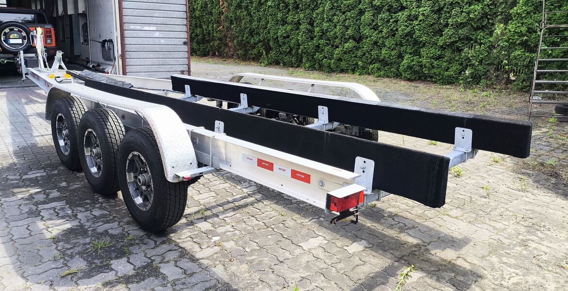 Cobalt R35, używany, 2017