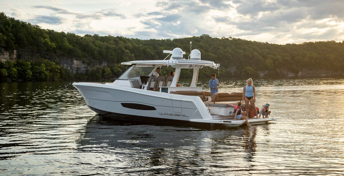 Regal 38 Surf Regal 38 Surf