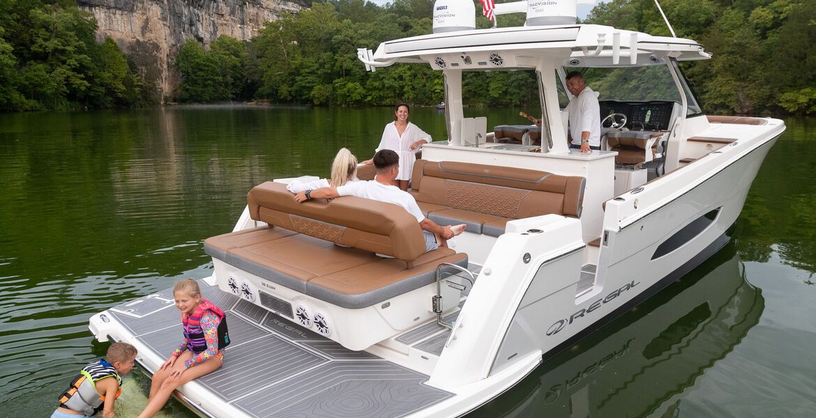 Regal 38 Surf Regal 38 Surf