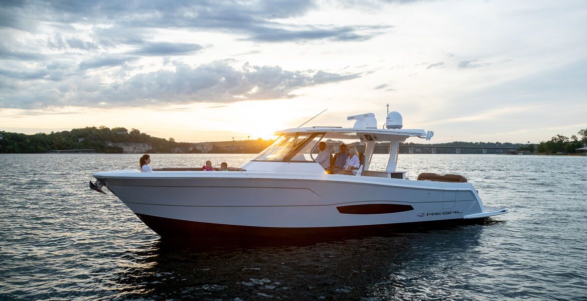 Regal 38 Surf Regal 38 Surf