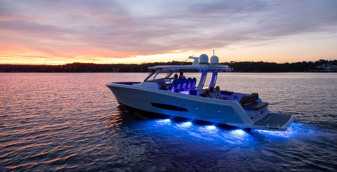 Regal 38 Surf Regal 38 Surf