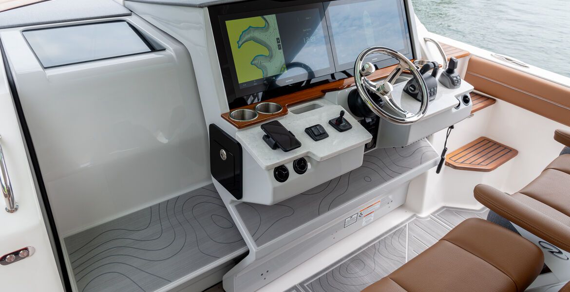 Regal 38 Surf Regal 38 Surf